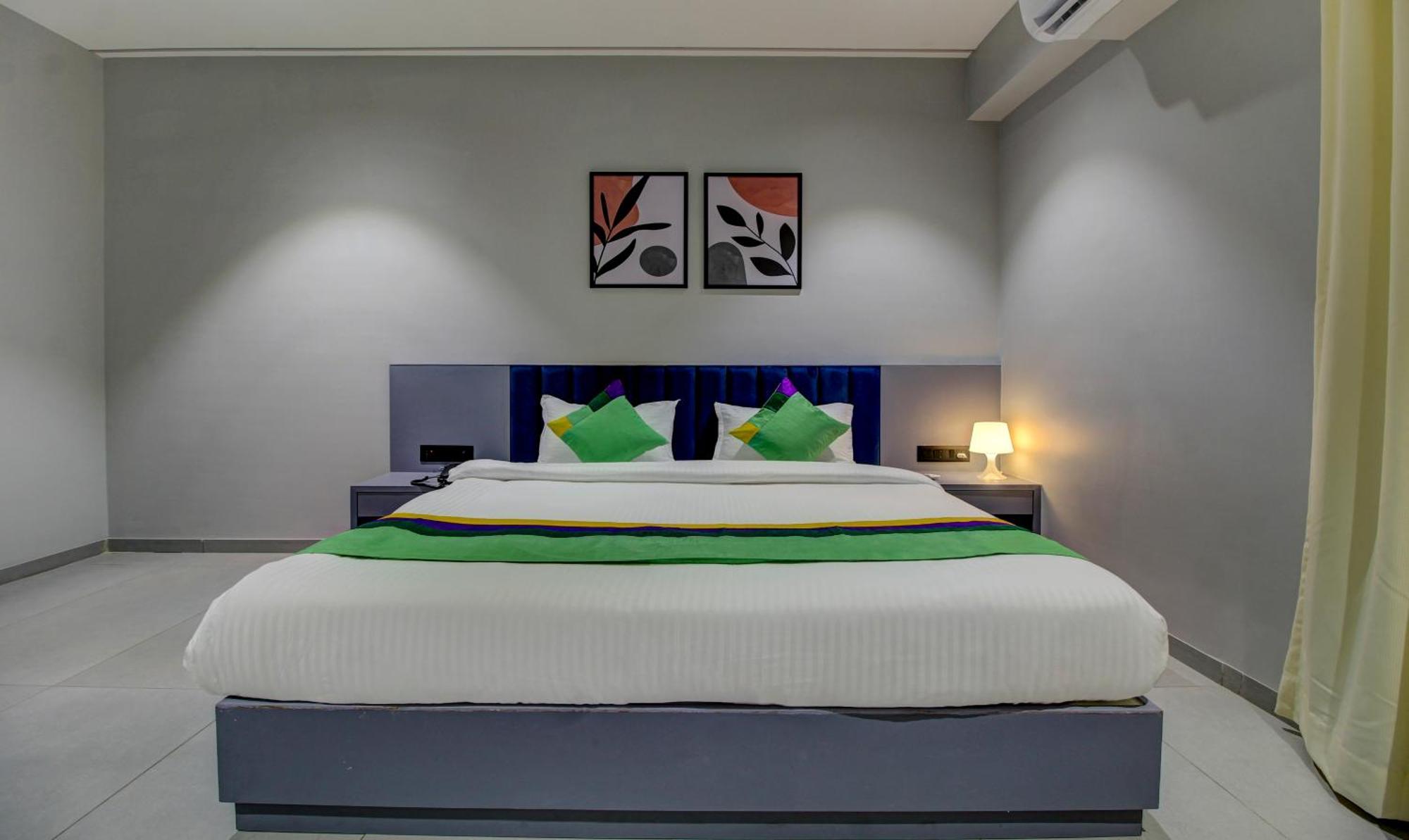 Comfort Inn Baner- Indian Nationals Only Pune Zewnętrze zdjęcie