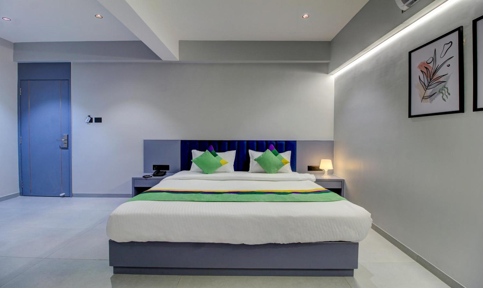 Comfort Inn Baner- Indian Nationals Only Pune Zewnętrze zdjęcie