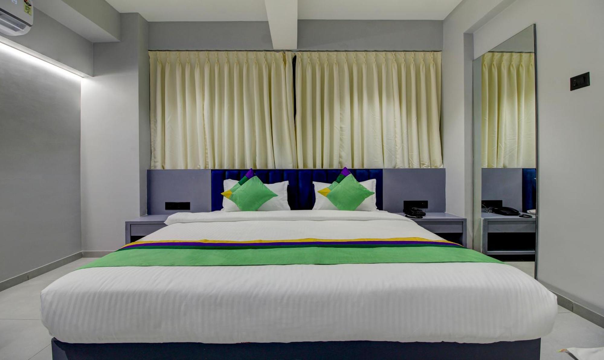 Comfort Inn Baner- Indian Nationals Only Pune Zewnętrze zdjęcie